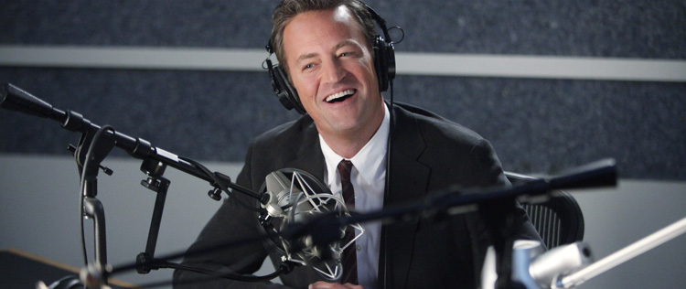 Matthew Perry compara <i>Friends</i> com nova série