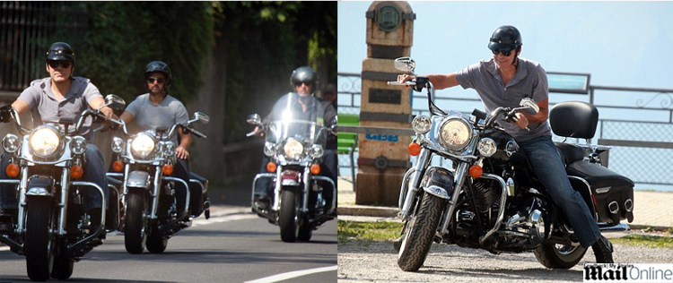 George Clooney é flagrado andando de moto com amigos na Itália
