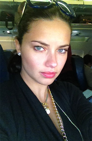 Adriana Lima está animada para ter o bebê