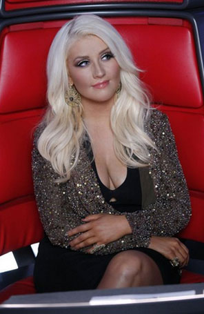 Christina Aguilera está feliz com as contratações de Britney Spears e Mariah Carey como juradas