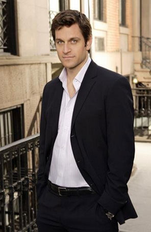 Peter Hermann viverá ex-marido em <i>Blue Bloods</i>