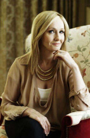 J.K Rowling, autora de <i>Harry Potter</i>, lançará seu primeiro romance adulto em Londres