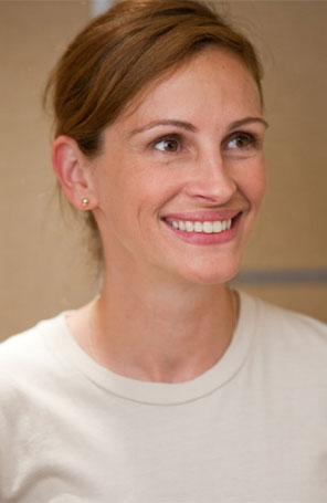 Julia Roberts conta como mantém o sorriso e o que acha do <i>botox</i>