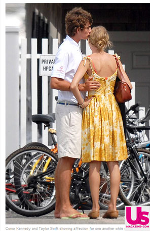 Taylor Swift curte clima de romance e invade casamento com Conor Kennedy