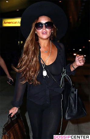 Depois de interrogatório, Lindsay Lohan é vista em Nova York