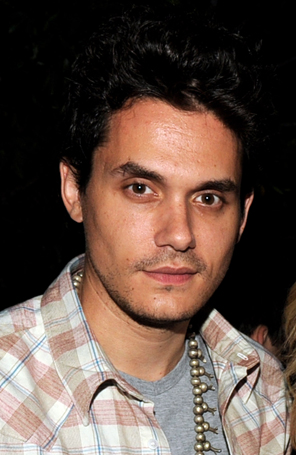 Após terminar com Katy Perry, John Mayer corta o cabelo
