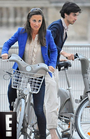 Pippa Middleton é flagrada com homem misterioso