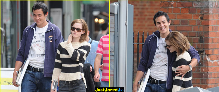 Emma Watson mostra carinho por namorado em passeio