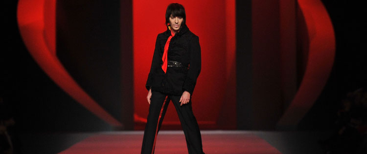 John Galliano abre processo contra a <i>Dior</i>, diz jornal