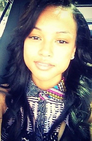 Namorada de Chris Brown, Karrueche, está irritada com o beijo de Rihanna no <i>VMA</i>