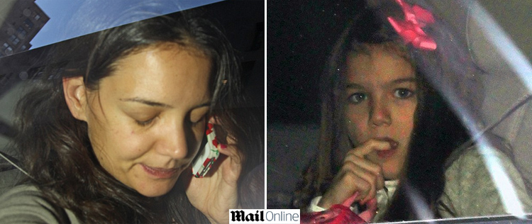 Suri Cruise rói unha em seu primeiro dia de aula