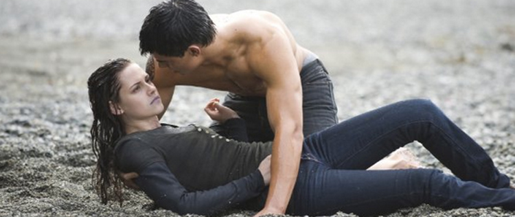 Taylor Lautner apoia Kristen Stewart após a traição