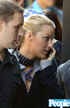 Blake Lively volta para o trabalho em <i>Gossip Girl</i>