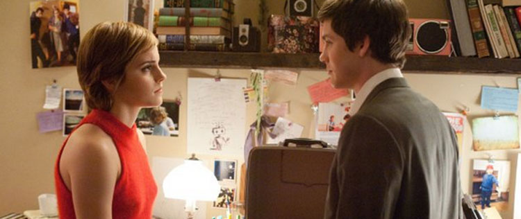 Emma Watson revela que ficou nervosa em beijar Logan Lerman