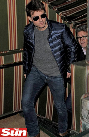 Tom Cruise curte balada em Londres após ser barrado no local
