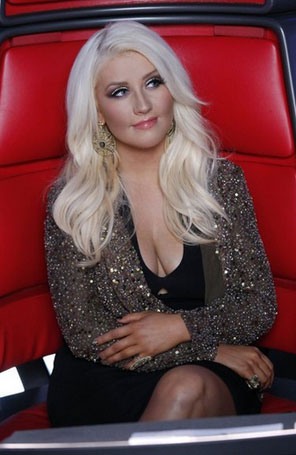 Christina Aguilera admite estar ao mesmo tempo triste e feliz sobre deixar o <I>The Voice</i>