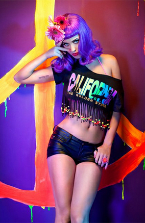 Katy Perry é eleita a Mulher do Ano