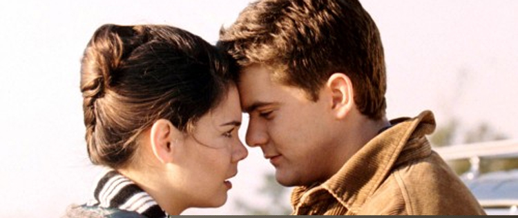 Joshua Jackson foi o primeiro amor de Katie Holmes. Entenda!