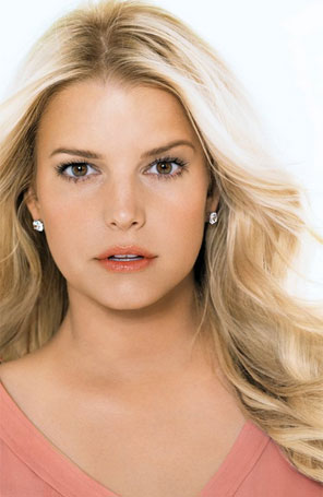 Jessica Simpson teria considerado fazer redução de estômago para perder peso
