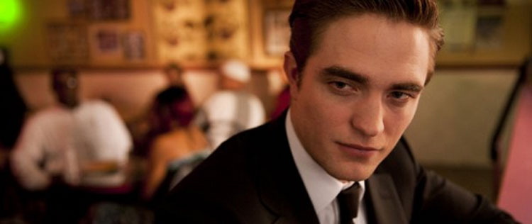 Robert Pattinson aproveita <i>show</i> em casa noturna, saiba os detalhes!