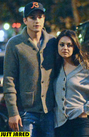 Mila Kunis e Ashton Kutcher têm jantar romântico