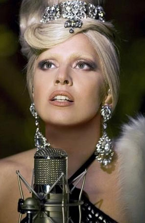 Lady Gaga quer comprar pedaços de unha de Edith Piaf