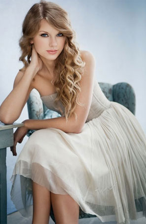 Avó do suposto namorado de Taylor Swift elogia a cantora