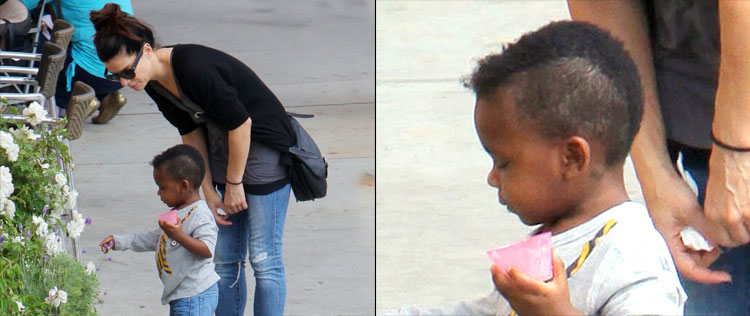 Sandra Bullock leva o filho para passear em Beverly Hills