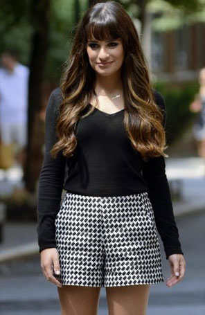 Lea Michele ri de rumores de gravidez