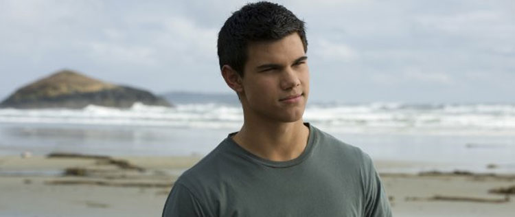 Taylor Lautner fala sobre traição