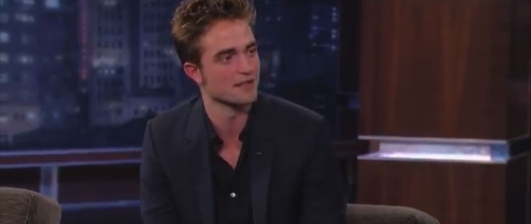 Robert Pattinson diz que seu beijo não é <i>sexy</i>