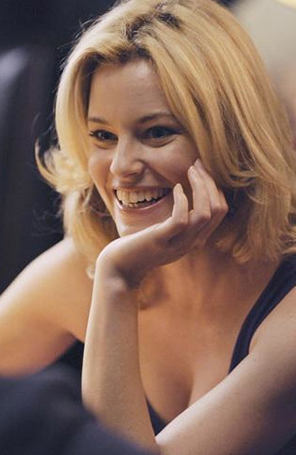 Elizabeth Banks vai voltar a <i>Modern Family</i>