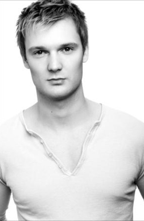 Conheça novo par romântico de Kurt em <i>Glee</i>