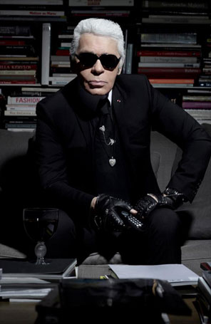 - <i>Me deixam fazer o que eu quiser</i>, diz Karl Lagerfeld sobre a <i>Chanel</i>