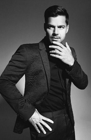Com saída de Ricky Martin, <i>Evita</i> encerrará temporada em Nova York