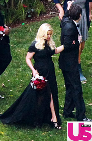 Jessica Simpson mostra a barriguinha de grávida