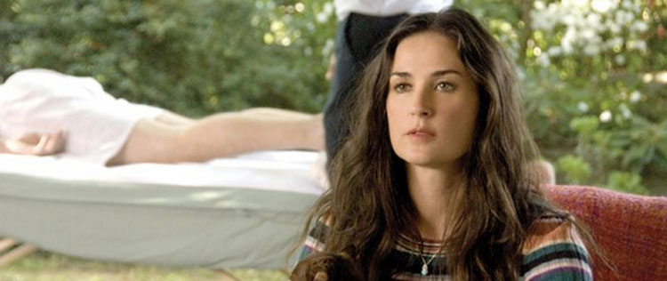 Filhas de Demi Moore se afastam ainda mais da atriz