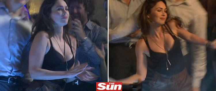 Decotada, Megan Fox exibe as curvas em novo filme