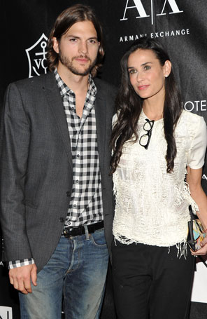 Ashton Kutcher entra com pedido de divórcio