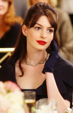Anne Hathaway quer adotar