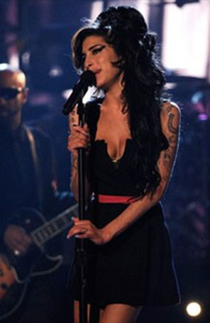 Segundo inquérito confirma que Amy Winehouse morreu de intoxicação alcoólica