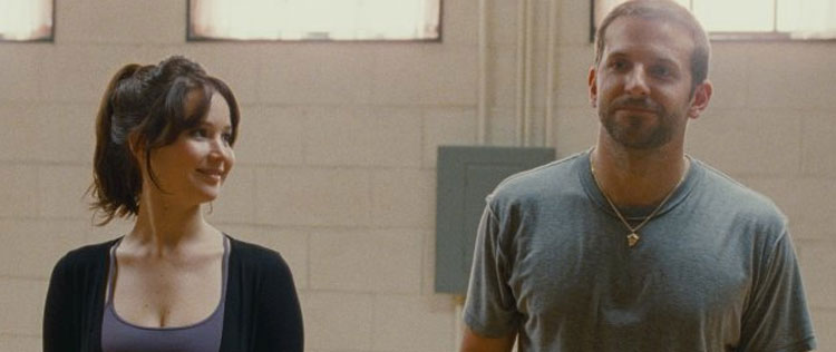 - <i>Eu poderia ser pai dela</i>, diz Bradley Cooper negando que esteja namorando Jennifer Lawrence