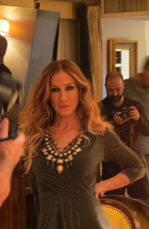 Sarah Jessica Parker posa para marca brasileira