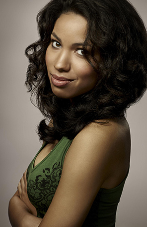 Atriz de <i>Friday Night Lights</i> entra para <i>True Blood</i>
