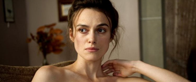 Keira Knightley quer que o noivo faça uma canção de amor para ela