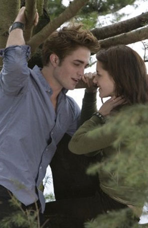 Depois de ligar para ex, Kristen Stewart deixa Robert Pattinson furioso