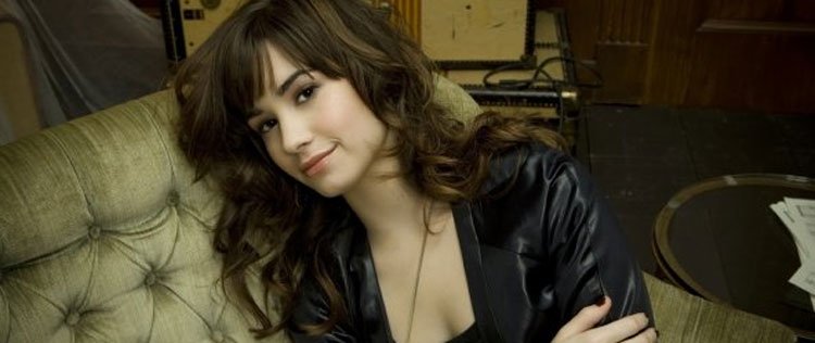 Demi Lovato ainda considera voltar para o <i>The X Factor USA</i>