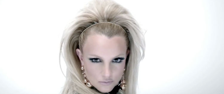 Britney Spears convidou o novo <i>affair</i> para morar com ela, diz <i>site</i>