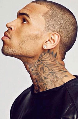 Chris Brown briga com manobrista por causa de dez reais