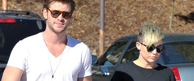 Miley Cyrus está desesperada para reatar com Liam Hemsworth